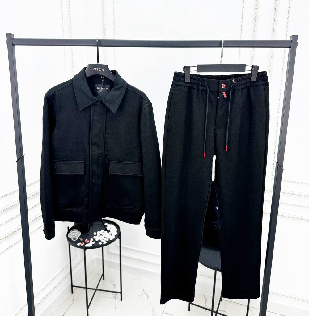 Прогулочный костюм Kiton