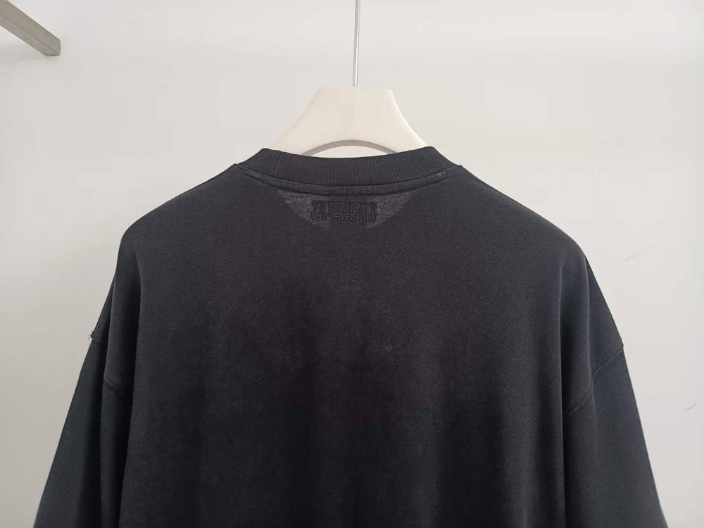 Футболка Vetements