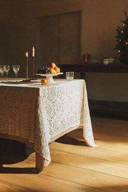 ZARA HOME ХЛОПЧАТОБУМАЖНАЯ КРУЖЕВНАЯ СКАТЕРТЬ, ЭКРЮ