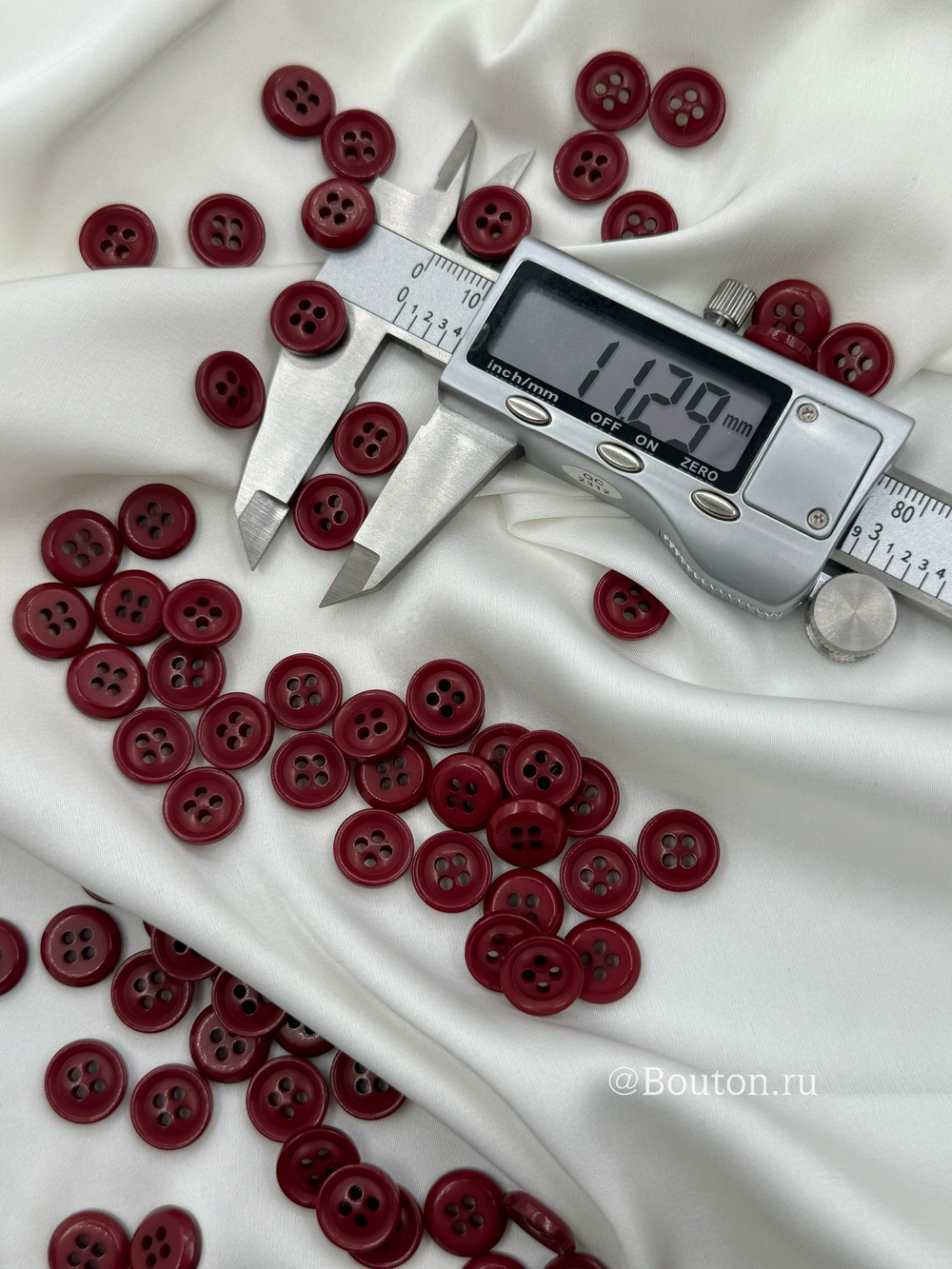 Пуговицы на прокол темно-красные (бордовые)