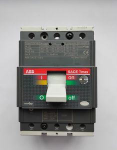 Автоматический выключатель XT2N 160 TMD, 32А, трехполюсный, 1SDA067013R1 ABB. ДЕМОНТАЖ (состояние нового).