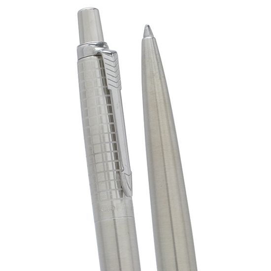 Шариковая ручка Parker Jotter Premium K172, цвет: Classic SS Chiseled , стержень: Mblue S0908840