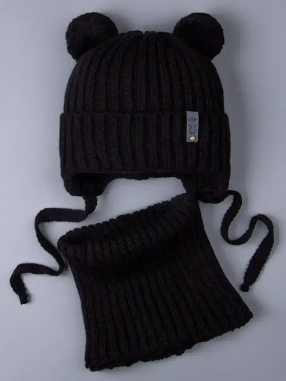 Шапка для мальчика со снудом осенняя