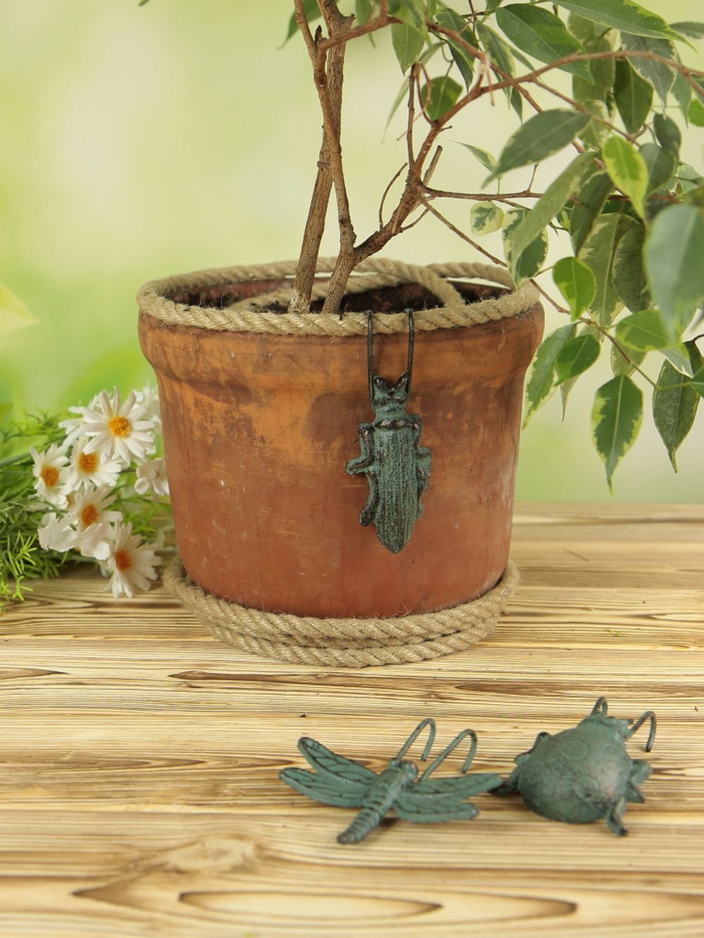 Iron Garden Фигурка декоративная Жук