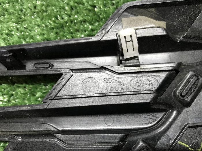 Накладка крыла передняя Range Rover Sport 2 17-22