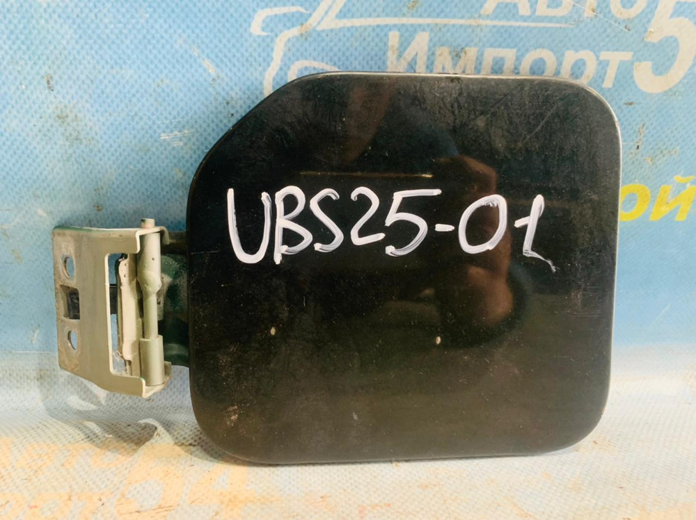 Лючок бензобака ISUZU BIGHORN 1994