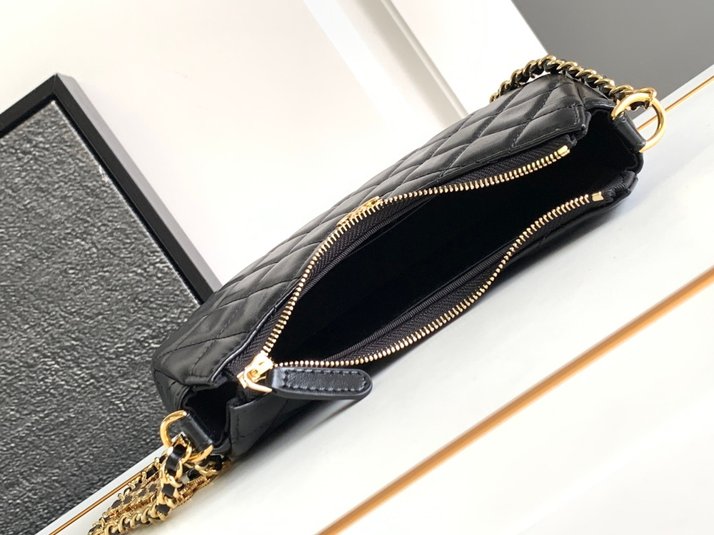 Chanel Bag 20 cm