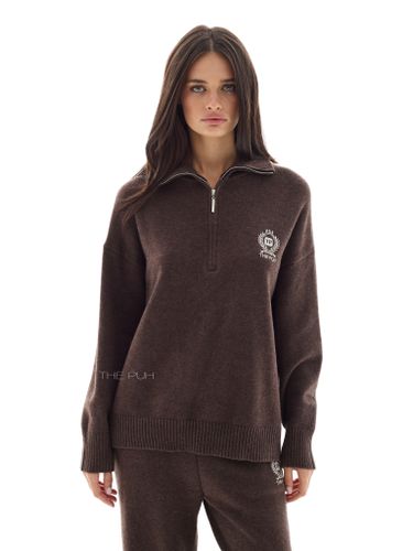 Вязаный костюм с вышивкой в цвете шоколад