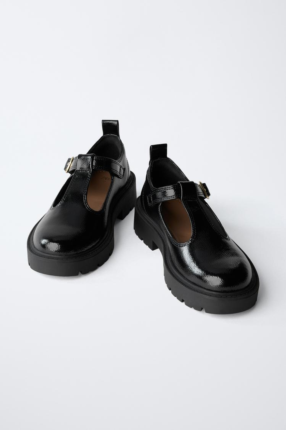 ZARA ЛАКИРОВАННЫЕ ТУФЛИ, ЧЕРНЫЙ