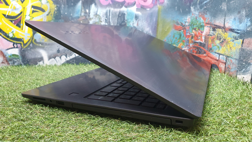 Ноутбук Lenovo i5-7/4Gb/FHD/V330-15IKB 81ax00mark/Windows 10