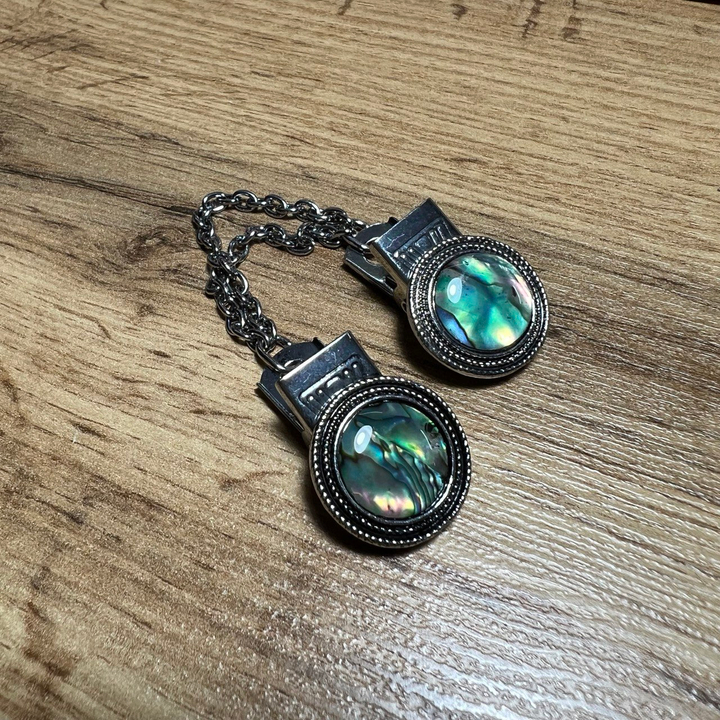 Брошь-шатлен на воротничок с цепочками Гелиотис круг стразы металл серебристый