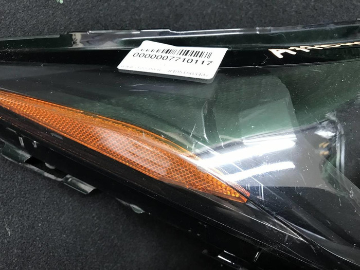 Стекло фары правое Lexus NX 1 (2017-2021)