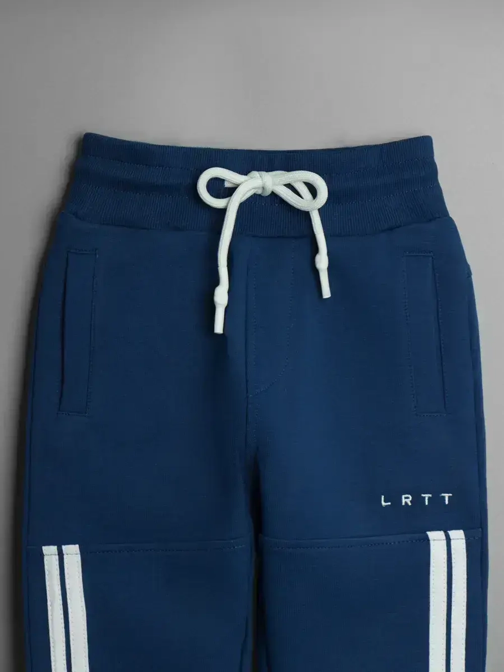 Брюки для мальчика на осень