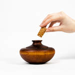 Деревянный сосуд (графин) для жидкости из сибирского кедра GR4