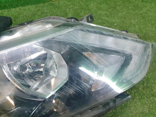 Битая Фара правая Nissan Qashqai J11 (2013-2019) галоген