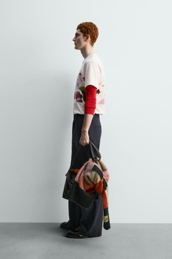 ZARA Х HARRY LAMBERT ФУТБОЛКА С ПРИНТОМ LOST BOYS ПИТЕР ПЭН, ЖЕЛТОВАТО-БЕЛЫЙ