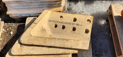 Нож Komatsu D155-D355 отвала правый 17M-71-21940