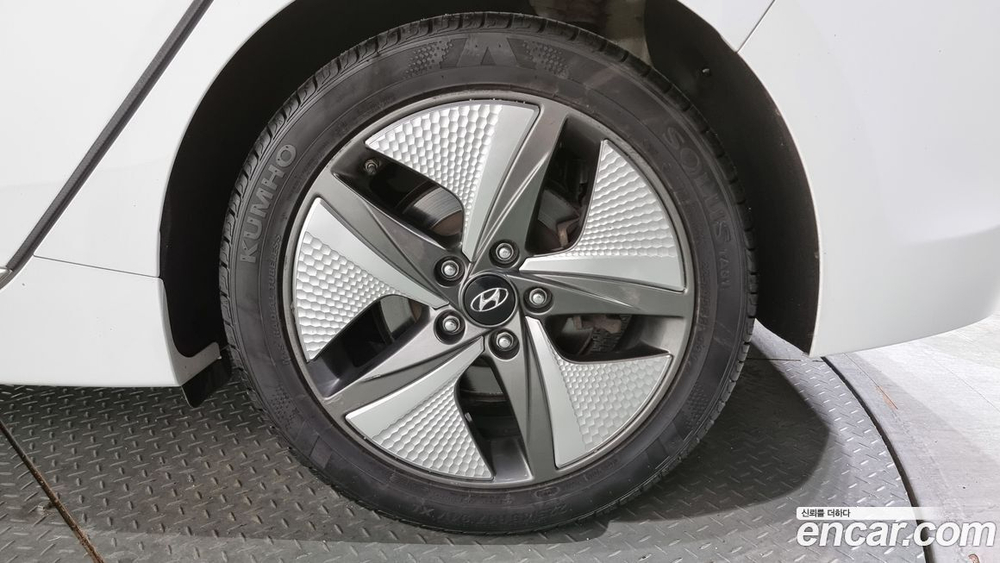 Hyundai The New Ionic Hybrid 1.6 HEV (10.2019)