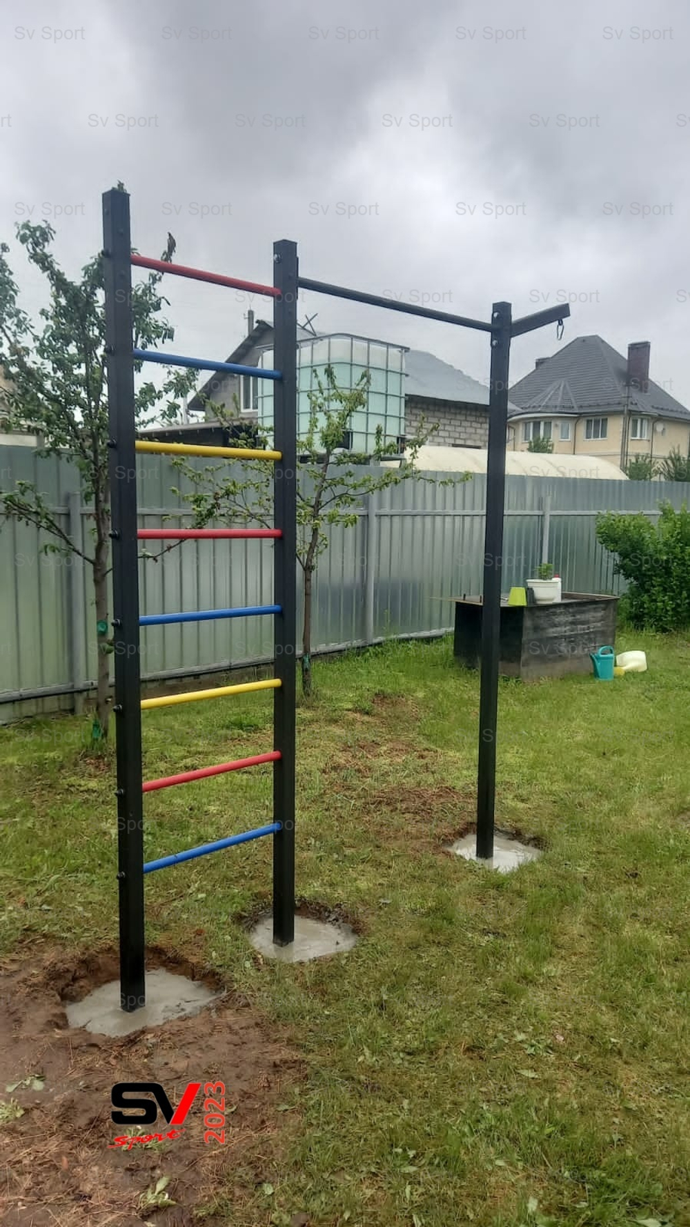 Монтаж уличной шведской стенки Sv Sport (3 вертикальных столба)