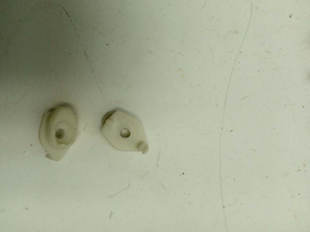 F2J3WS2W кт6 Пластиковый крепеж, защёлки и заглушки для стиральной машины LG б/у