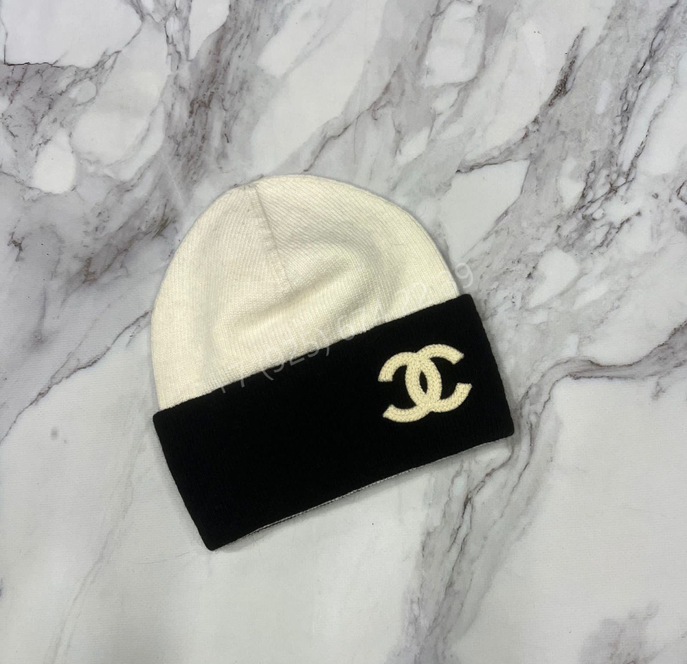 Шапка CHANEL