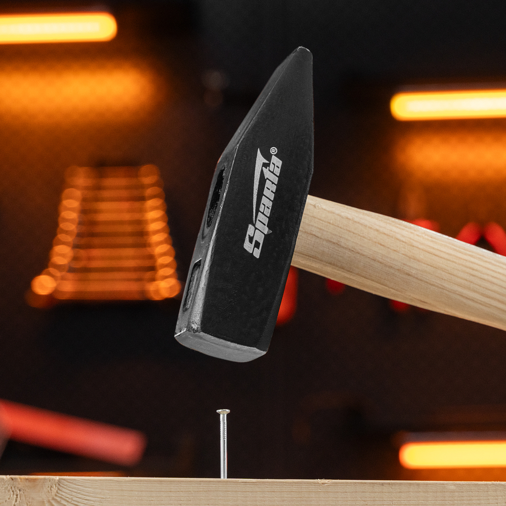 Молоток слесарный, 1000 г, квадратный боек, деревянная рукоятка// Sparta