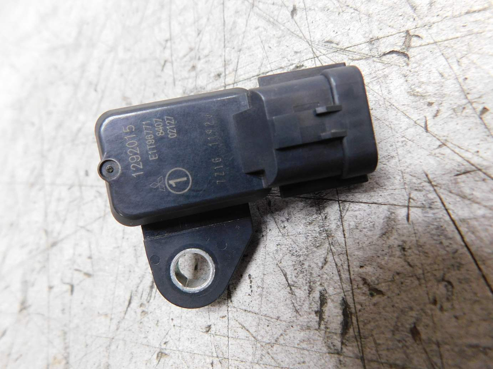 датчик Triumph Speed Triple SMTTE5865R 2