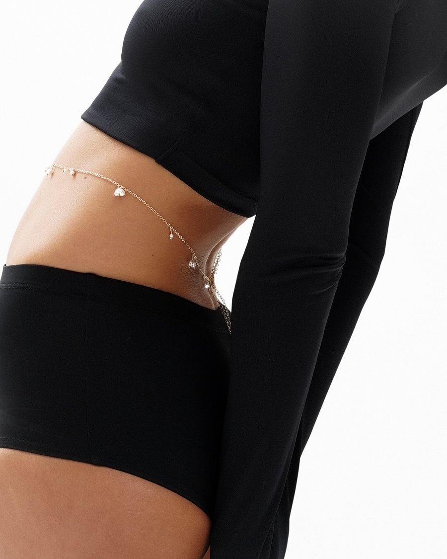 №031 Топ (черный) с глубоким вырезом