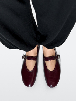 Massimo Dutti Балетки из потрескавшейся кожи, бургунди