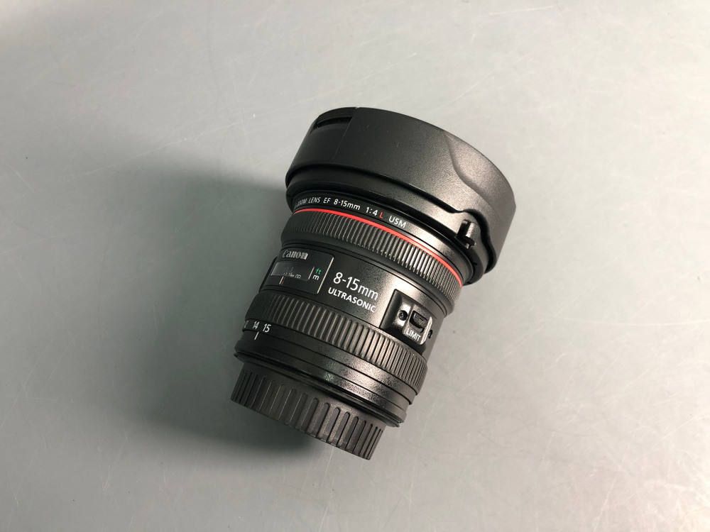 Canon EF 8-15mm 4.0L Fisheye USM
