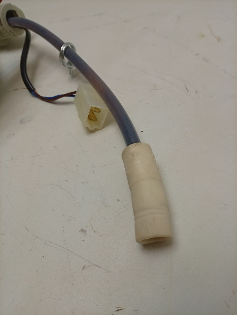 ESL98330 ктп2 Шланг с аквастопом для посудомоечной машины Electrolux AEG Zanussi FWH304ZN б/у