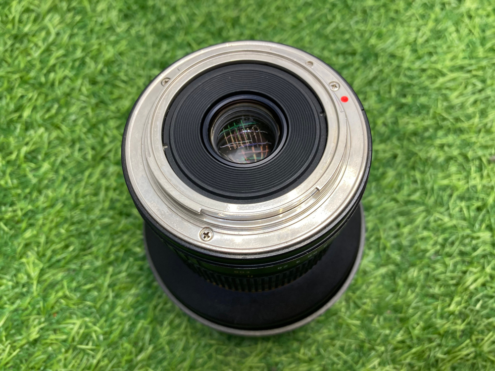 Rokinon 14mm 2.8 IF ED MC Canon EF ( С дефектом )