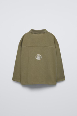 ZARA ФУТБОЛКА ПОЛО С РЕЛЬЕФНЫМ ПРИНТОМ, ХАКИ