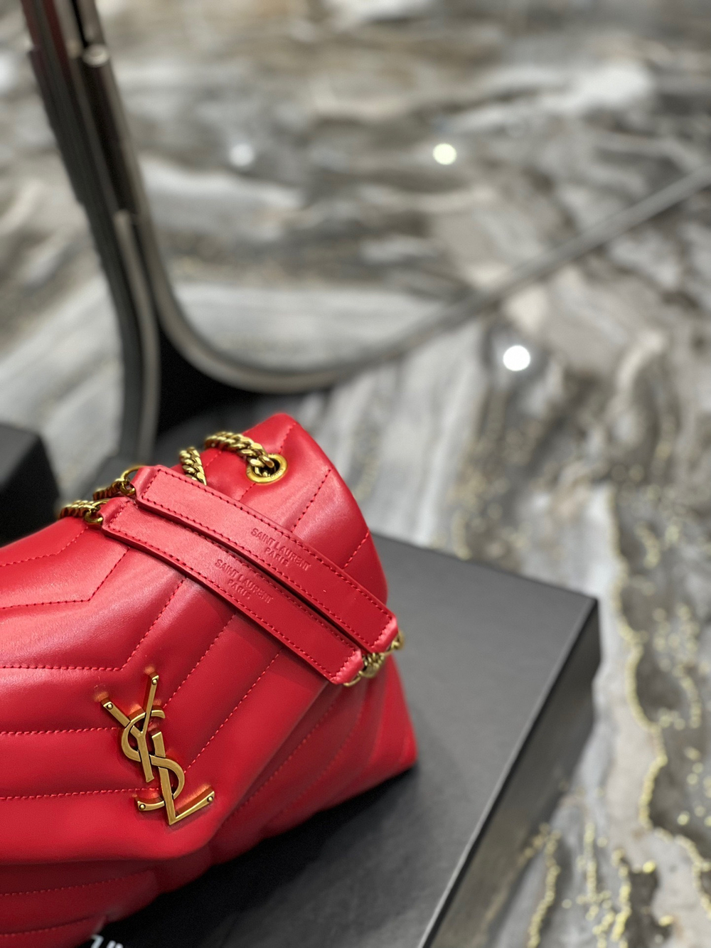 Saint Laurent Loulou 25 cm