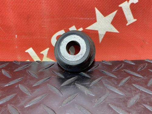 Втулка переднего стабилизатора