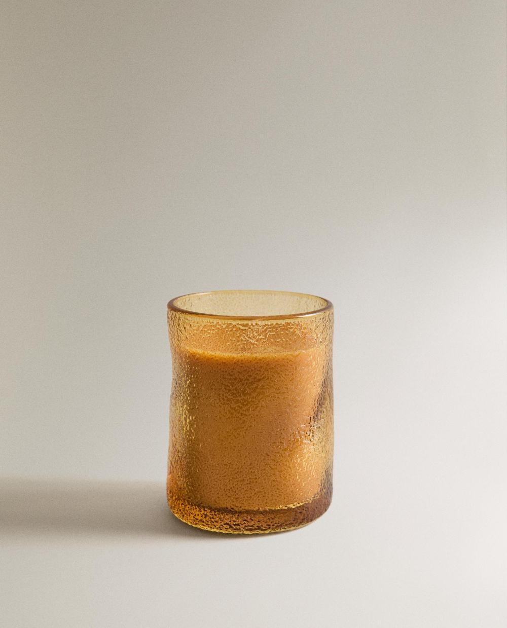 Zara Home Свеча ароматическая Fleur de Mandarine 155 г, растительный воск, аромат цветочный, Розовый