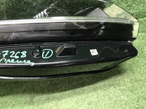 Фара правая VW Touareg 3 (2018-2023) LED