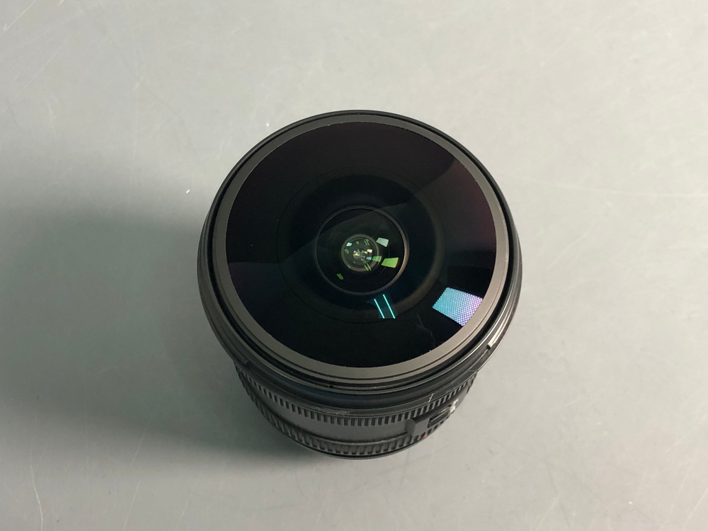 Canon EF 8-15mm 4.0L Fisheye USM
