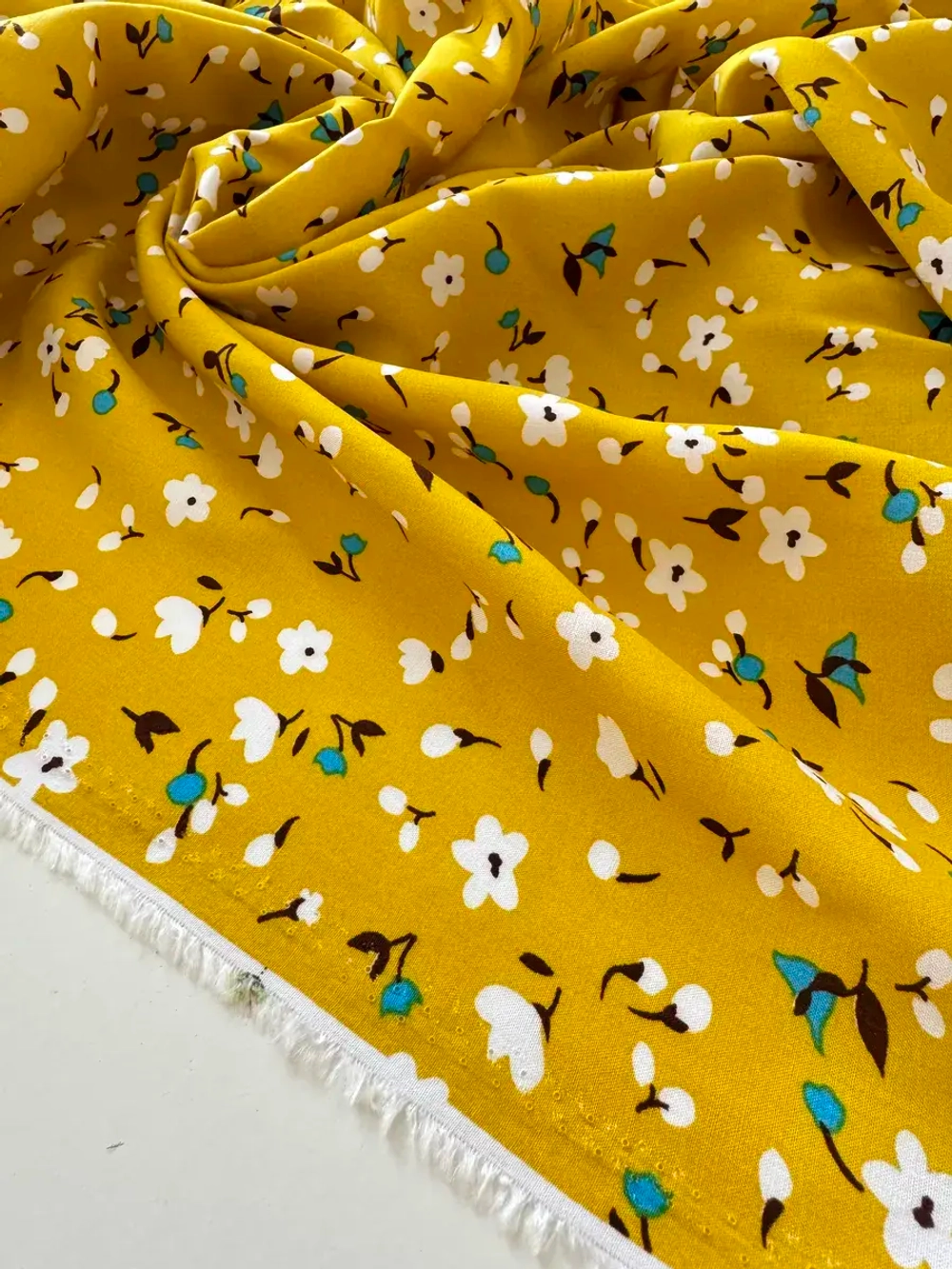 Ткань штапель для шитья 1 м плательная летняя вискозная