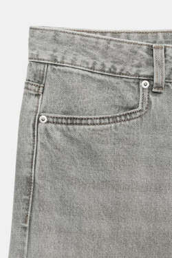 ZARA ДЖИНСОВЫЕ ШОРТЫ БЕРМУДЫ СО СРЕДНЕЙ ПОСАДКОЙ — ZW COLLECTION, СЕРЫЙ