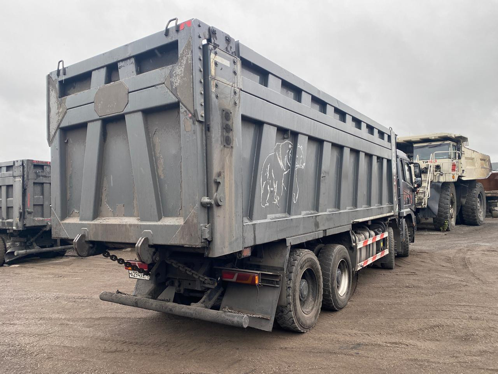Shacman (Shaanxi) SX* 8x4 Самосвал SX33186V366 (Дизельный, 11,6 л, 423 л.с., МТ)