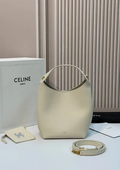 Сумка CELINE SMALL HOBO IN SUPPLE SMOOTH CALFSKIN