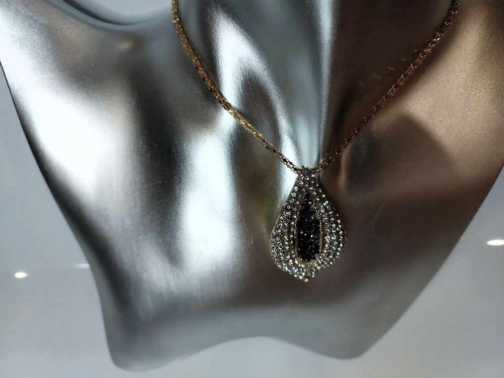 Комплект бижутерии. Наборы. комплект серьги с подвеской со стразами "Восточная ночь"