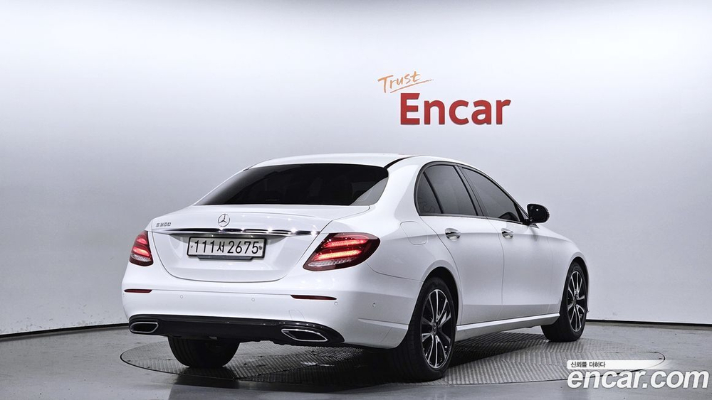 Mercedes-Benz E-Class W213 E250 Avangarde (06.2020)