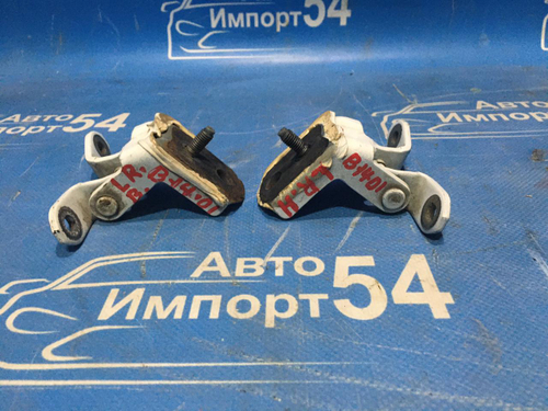 Петля двери задней левой NISSAN SUNNY 1994