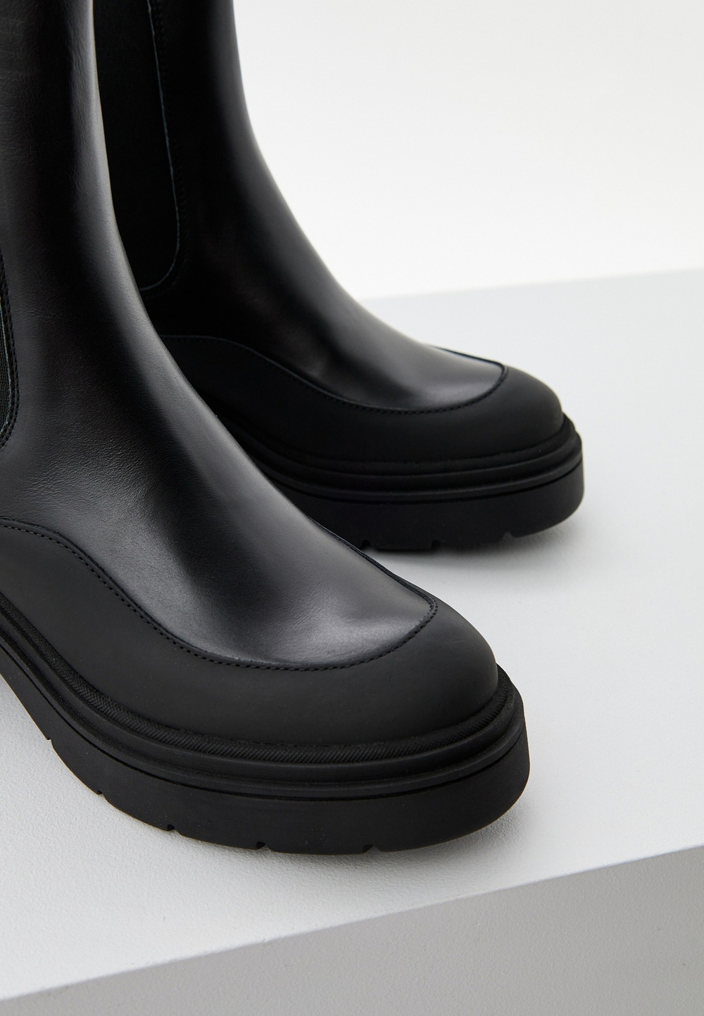 Ботинки женские BOSS Carol Chelsea-WC 10254699 01