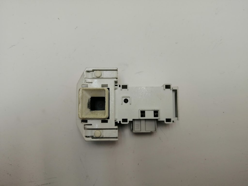 WLX20362OE/19 кт116 Блокировка люка для стиральной машины Bosch WLX20362OE б/у