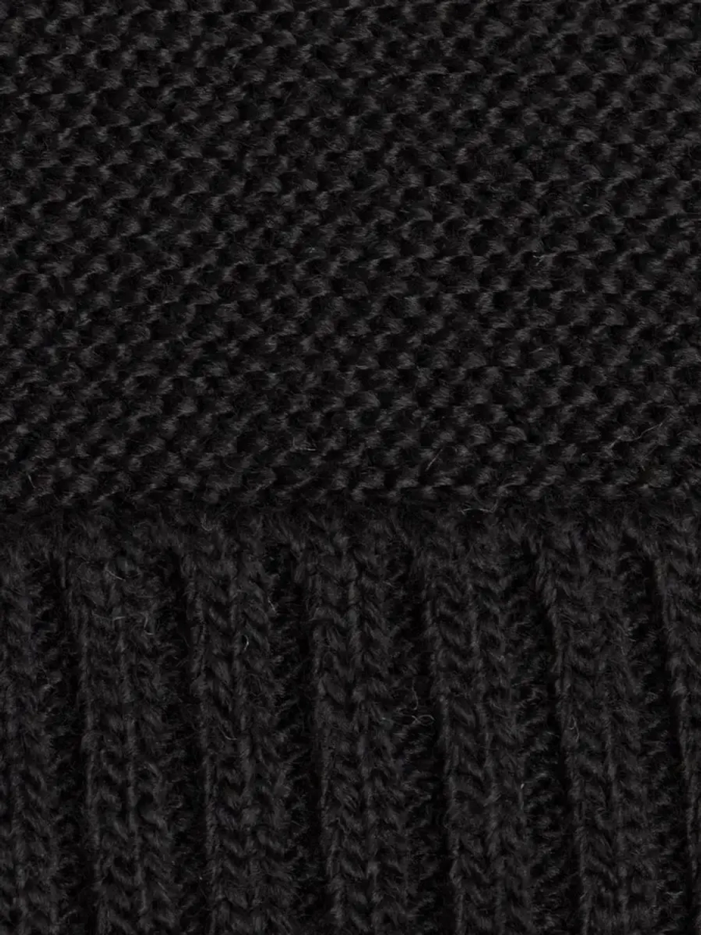 Шапка и снуд вязаная демисезонная для детей