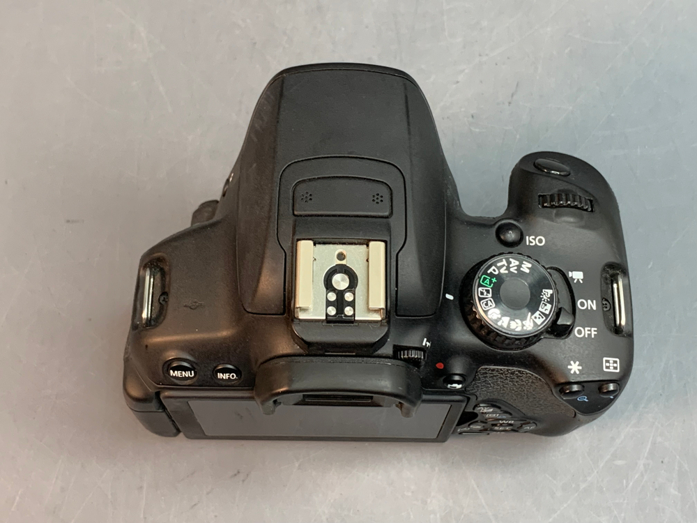 Canon EOS 650D Body 11.615 Кадров