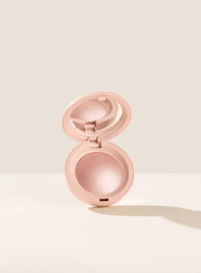 RARE BEAUTY Positive Light Silky Touch Highlighter